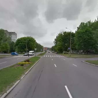 Юності 22