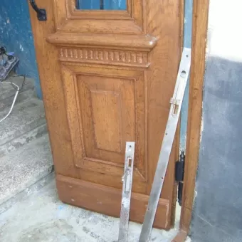 Реставрація дверей