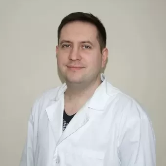 Іванців Богдан Зіновійович, Хірург