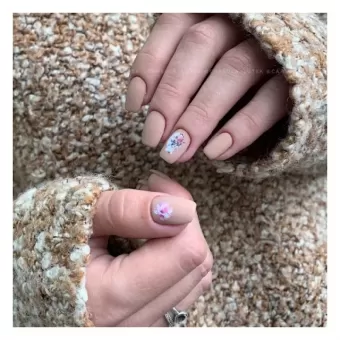 CAPSULA nail