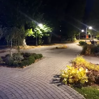 Сквер біля дитячої поліклініки