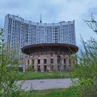 Недобудований конференц-зал