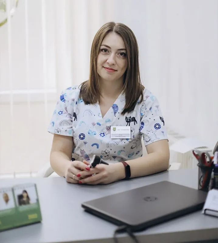 Лесів Леся Василівна, Отоларинголог (ЛОР), вул. Грушевського, 22А, Івано-Франківськ