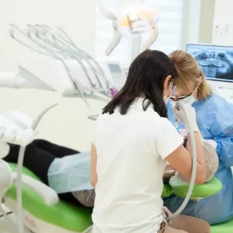km clinic (КМ стоматологія)
