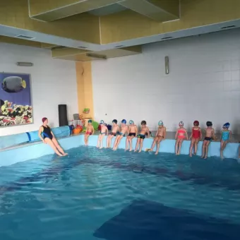 Школа раннього і дитячого плавання SimYaSwim