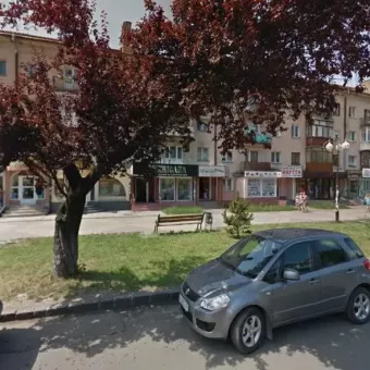 СЛУХОВІ АПАРАТИ, ЦЕНТР