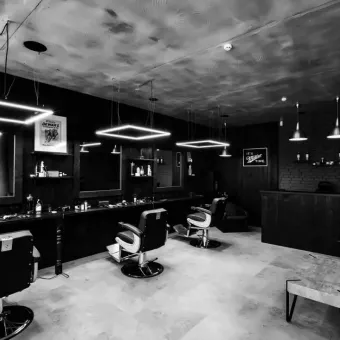 FIRM Barbershop – Чоловіча перукарня