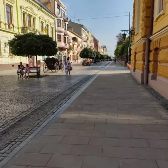 Chernivtsi Central Square Hostel