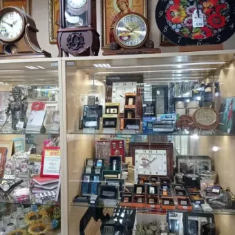 Магазин годинників та сувенірів Маг Час