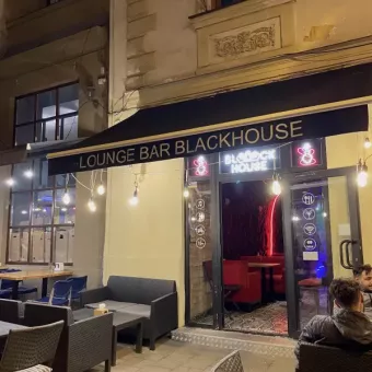 BLACK HOUSE