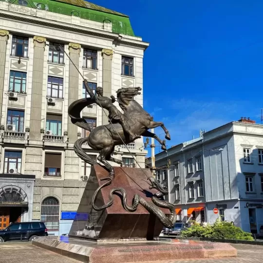Пам’ятник “охоронцям української державності та Юрію Змієборцю”