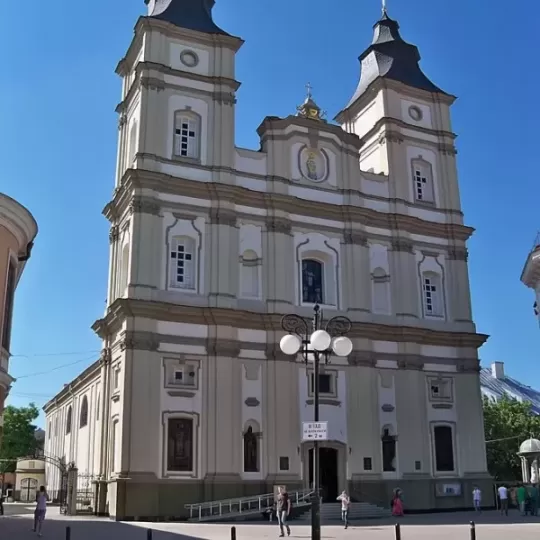 Кафедральний собор Святого Воскресіння в Івано-Франківську